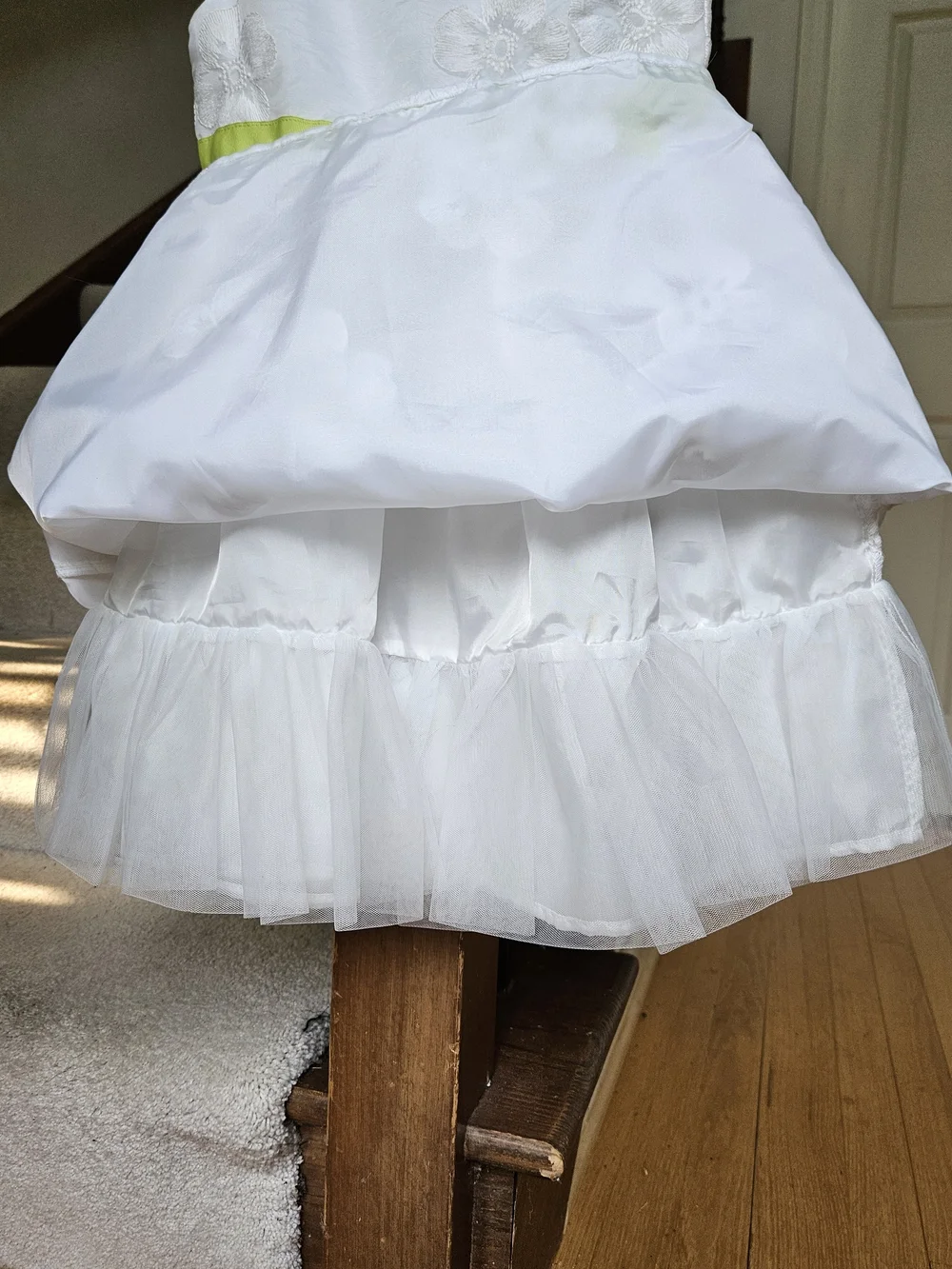 Gymboree White Floral Embroidered Dress with Lime Green Ribbon And Bow - 5T